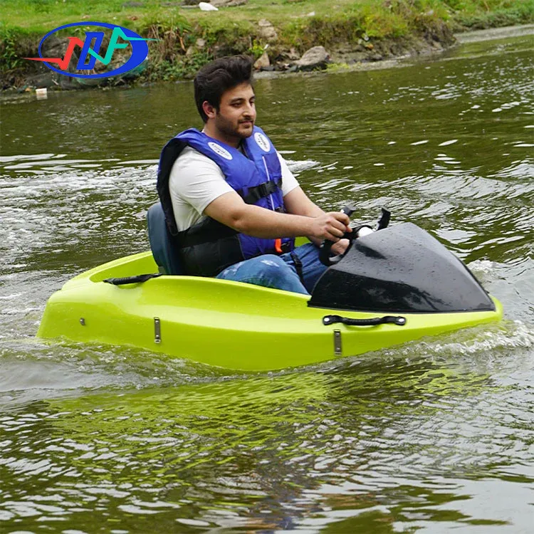 Bateau kart en fibre de verre électrique